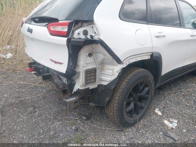 12600832 :رقم المزاد ، 1C4PJMBX3JD523035 vin ، 2018 Jeep Cherokee مزاد بيع