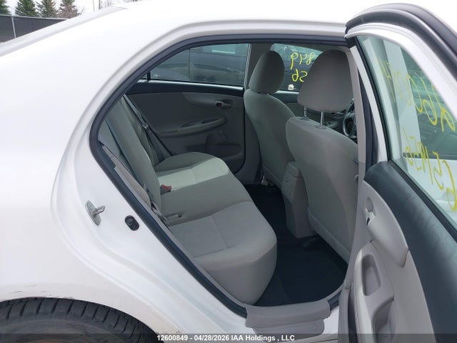2011 Toyota Corolla Ce მანქანა იყიდება აუქციონზე, vin: 2T1BU4EE4BC651956, აუქციონის ნომერი: 12600849