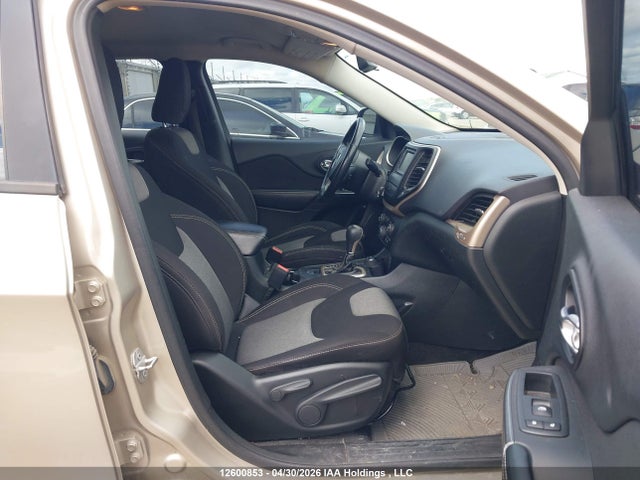 Продаж на аукціоні авто 2015 Jeep Cherokee Sport, vin: 1C4PJMAS7FW679919, номер лоту: 12600853