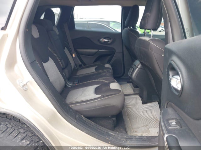 Продаж на аукціоні авто 2015 Jeep Cherokee Sport, vin: 1C4PJMAS7FW679919, номер лоту: 12600853