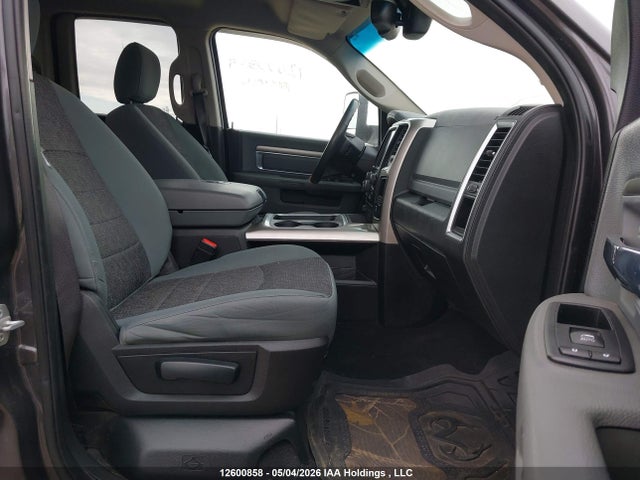 1C6RR7GT1HS818723 RAM 1500 Slt