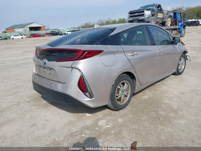 12600871 :رقم المزاد ، JTDKARFP9L3125001 vin ، 2020 Toyota Prius Prime Upgrade مزاد بيع