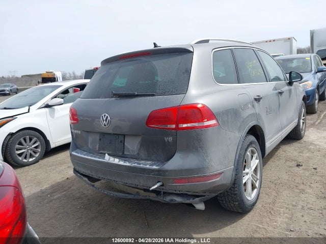 2013 Volkswagen Touareg მანქანა იყიდება აუქციონზე, vin: WVGDF9BP2DD011297, აუქციონის ნომერი: 12600892