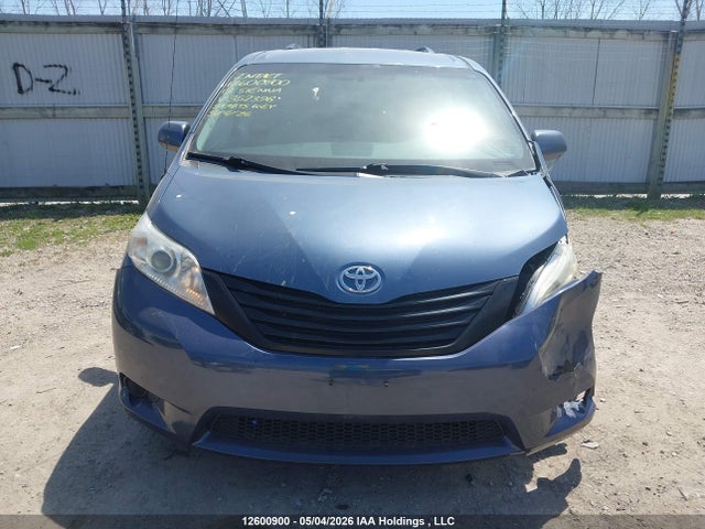 Продаж на аукціоні авто 2013 Toyota Sienna, vin: 5TDZK3DC1DS352398, номер лоту: 12600900