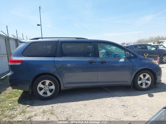Продаж на аукціоні авто 2013 Toyota Sienna, vin: 5TDZK3DC1DS352398, номер лоту: 12600900