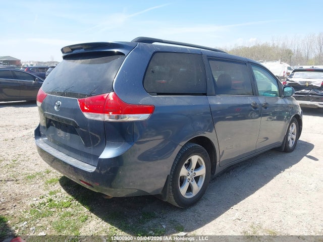 Продаж на аукціоні авто 2013 Toyota Sienna, vin: 5TDZK3DC1DS352398, номер лоту: 12600900