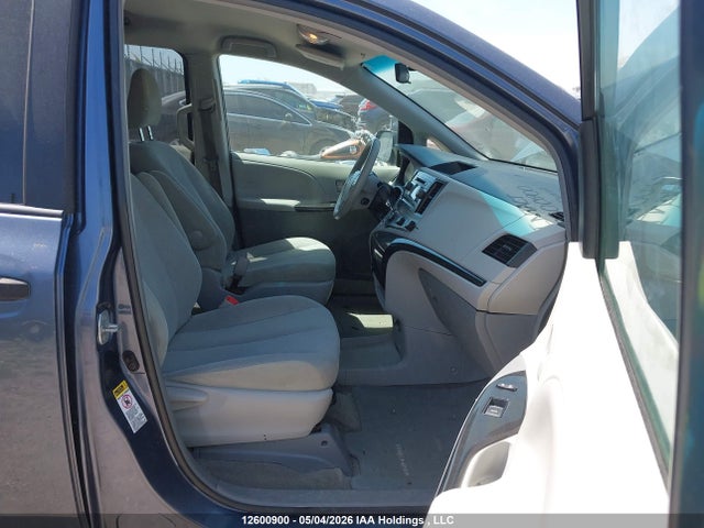 Продаж на аукціоні авто 2013 Toyota Sienna, vin: 5TDZK3DC1DS352398, номер лоту: 12600900