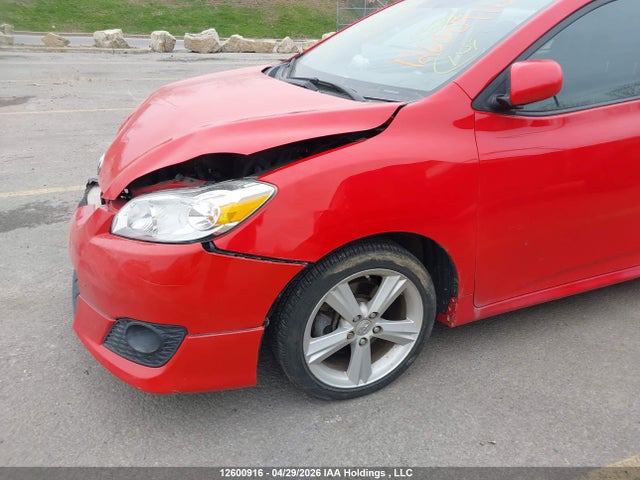 12600916 :رقم المزاد ، 2T1KE4EE8AC044096 vin ، 2010 Toyota Matrix Xr مزاد بيع