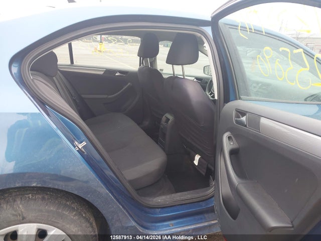12587913 :رقم المزاد ، 3VW2B7AJ5HM255090 vin ، 2017 Volkswagen Jetta 1.4 Tsi Trendline+ مزاد بيع