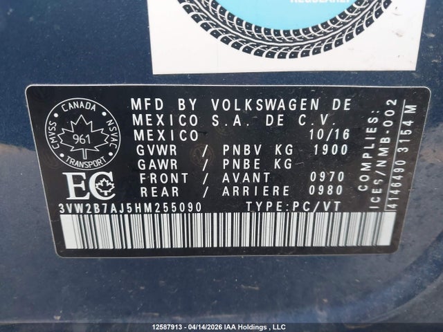 12587913 :رقم المزاد ، 3VW2B7AJ5HM255090 vin ، 2017 Volkswagen Jetta 1.4 Tsi Trendline+ مزاد بيع