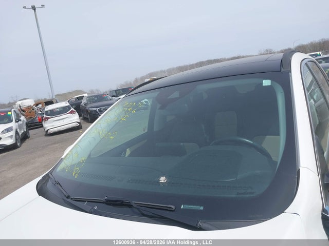 Продаж на аукціоні авто 2022 Ford Escape Titanium, vin: 1FMCU9J90NUB82202, номер лоту: 12600936