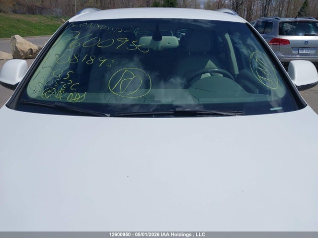 12600950 :رقم المزاد ، WA1LFCFP2CA081898 vin ، 2012 Audi Q5 Premium Plus مزاد بيع
