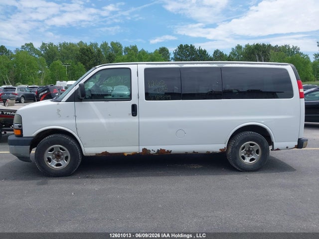 12601013 :رقم المزاد ، 1GNFG154481189899 vin ، 2008 Chevrolet Express G1500 مزاد بيع