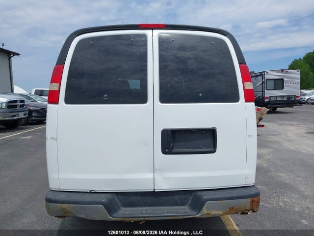 12601013 :رقم المزاد ، 1GNFG154481189899 vin ، 2008 Chevrolet Express G1500 مزاد بيع