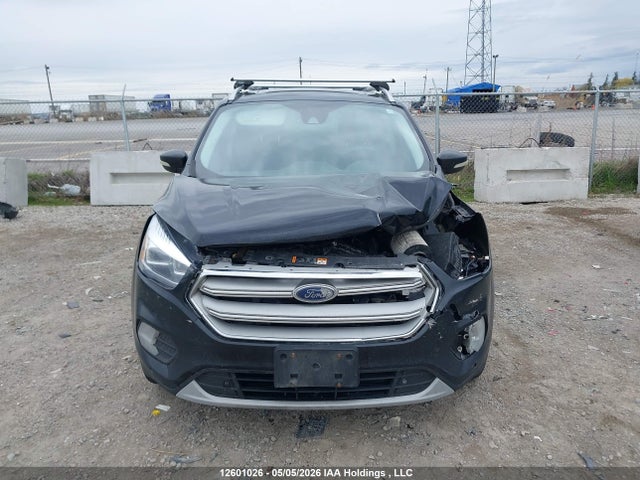 2017 Ford Escape მანქანა იყიდება აუქციონზე, vin: 1FMCU9J90HUA65689, აუქციონის ნომერი: 12601026