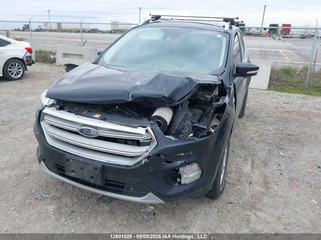 2017 Ford Escape მანქანა იყიდება აუქციონზე, vin: 1FMCU9J90HUA65689, აუქციონის ნომერი: 12601026
