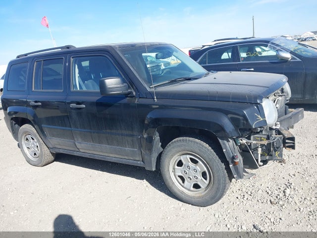 12601046 :رقم المزاد ، 1C4NJRABXFD169922 vin ، 2015 Jeep Patriot Sport/north مزاد بيع