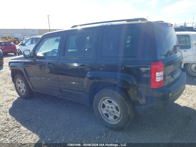 12601046 :رقم المزاد ، 1C4NJRABXFD169922 vin ، 2015 Jeep Patriot Sport/north مزاد بيع