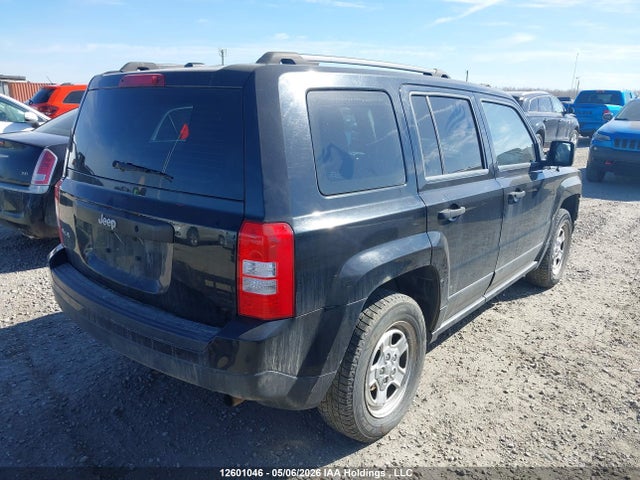 12601046 :رقم المزاد ، 1C4NJRABXFD169922 vin ، 2015 Jeep Patriot Sport/north مزاد بيع