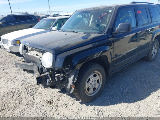 12601046 :رقم المزاد ، 1C4NJRABXFD169922 vin ، 2015 Jeep Patriot Sport/north مزاد بيع