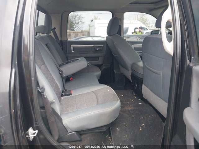 12601047 :رقم المزاد ، 1C6RR7LT4JS150265 vin ، 2018 Ram 1500 Slt مزاد بيع