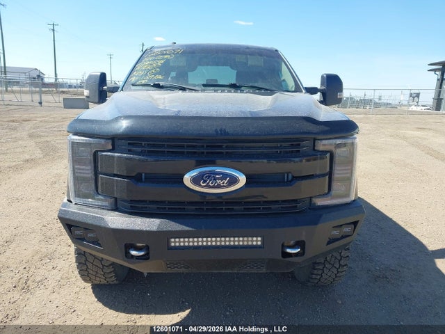2017 Ford F-350 Xlt მანქანა იყიდება აუქციონზე, vin: 1FT8W3BT2HEE88246, აუქციონის ნომერი: 12601071