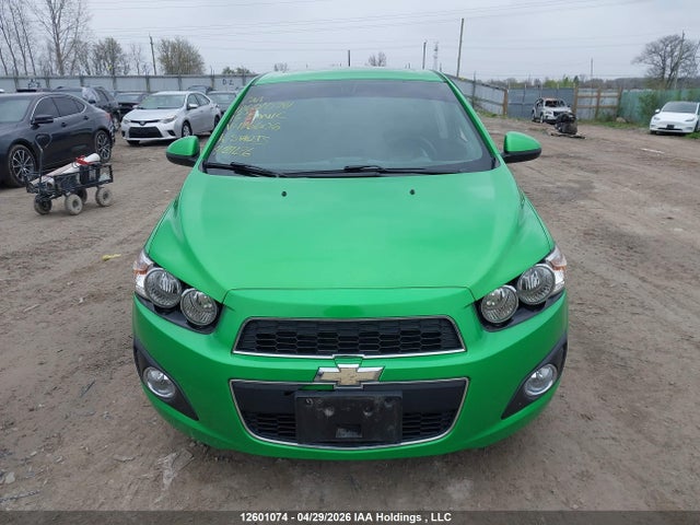 1G1JC6SH1F4126606 Chevrolet SONIC LT
