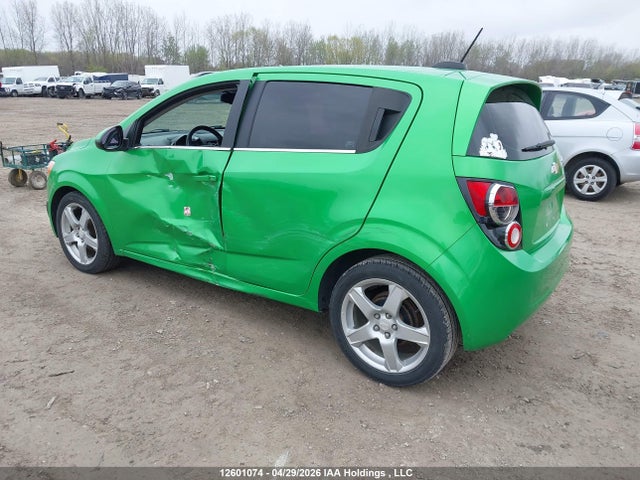 1G1JC6SH1F4126606 Chevrolet SONIC LT