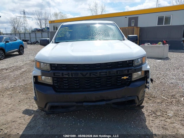12601089 :رقم المزاد ، 1GCRWAEH5MZ316411 vin ، 2021 Chevrolet Silverado C1500 مزاد بيع