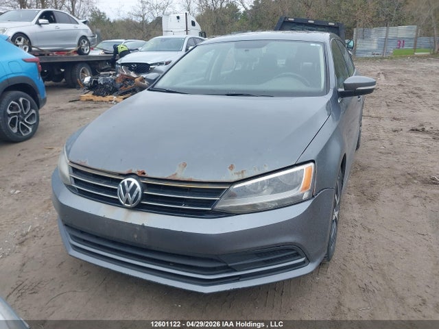 3VWD07AJ2FM227842 Volkswagen Jetta 1.8 Tsi Comfortline/1.8 Tsi Trendline+