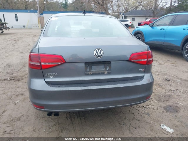 3VWD07AJ2FM227842 Volkswagen Jetta 1.8 Tsi Comfortline/1.8 Tsi Trendline+