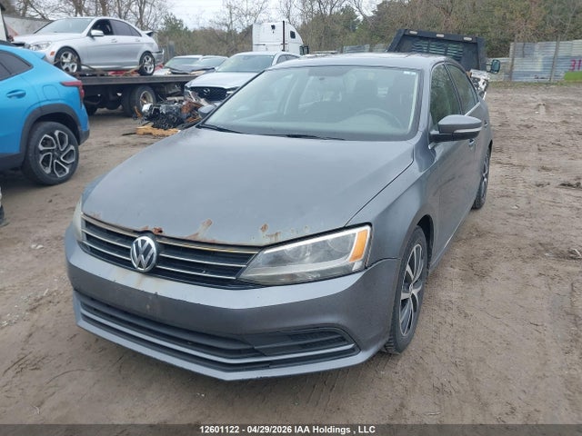 3VWD07AJ2FM227842 Volkswagen Jetta 1.8 Tsi Comfortline/1.8 Tsi Trendline+