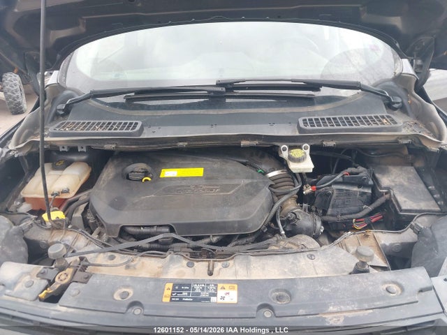 1FMCU9GX5FUC49965 Ford ESCAPE SE