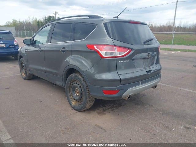1FMCU9GX5FUC49965 Ford ESCAPE SE