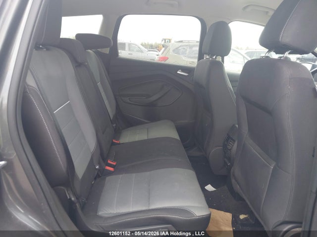 1FMCU9GX5FUC49965 Ford ESCAPE SE
