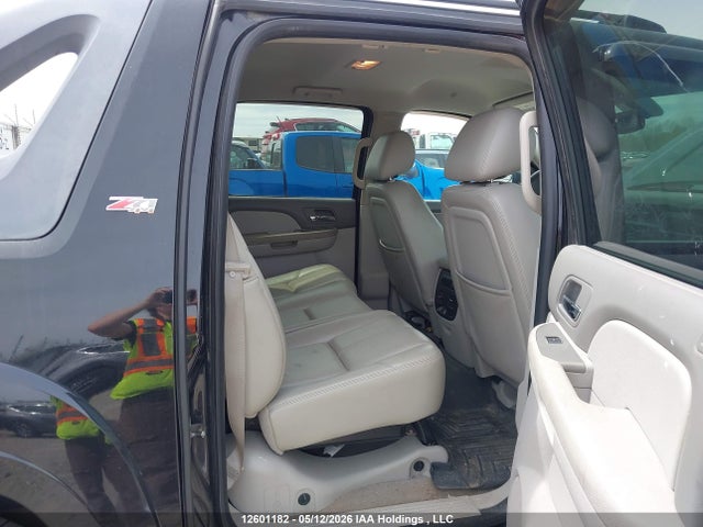 2010 Chevrolet Avalanche 1500 Lt მანქანა იყიდება აუქციონზე, vin: 3GNVKFE06AG235311, აუქციონის ნომერი: 12601182