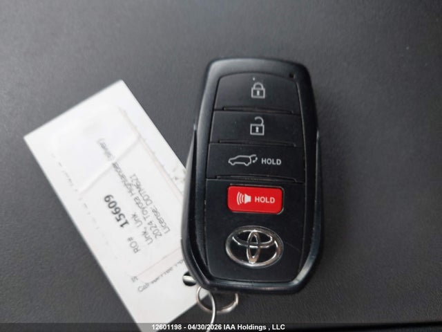 12601198 :رقم المزاد ، 5TDKBRCH7RS637261 vin ، 2024 Toyota Highlander Hybrid Hybrid مزاد بيع