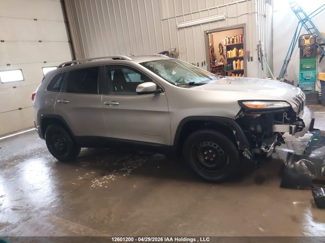 Jeep Cherokee Latitude 2016 1C4PJMCS2GW209926 Image 14