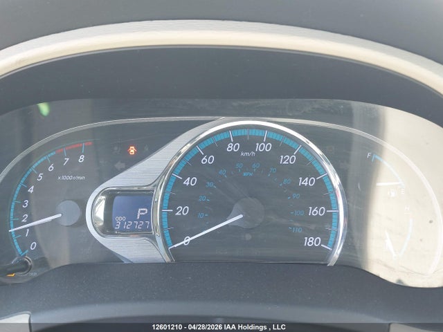 12601210 :رقم المزاد ، 5TDDK3DCXBS005191 vin ، 2011 Toyota Sienna Xle/limited مزاد بيع
