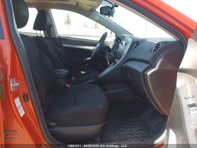 12601211 :رقم المزاد ، 5Y2SM6E07AZ402975 vin ، 2010 Pontiac Vibe مزاد بيع