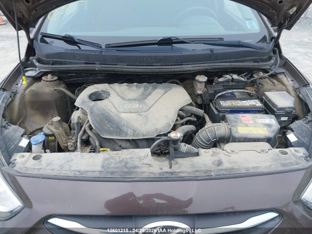 12601215 :رقم المزاد ، KMHCT5AE3FU223495 vin ، 2015 Hyundai Accent Gl مزاد بيع