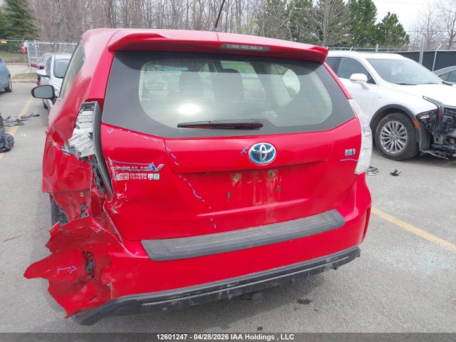 2017 Toyota Prius V მანქანა იყიდება აუქციონზე, vin: JTDZN3EU2HJ068067, აუქციონის ნომერი: 12601247