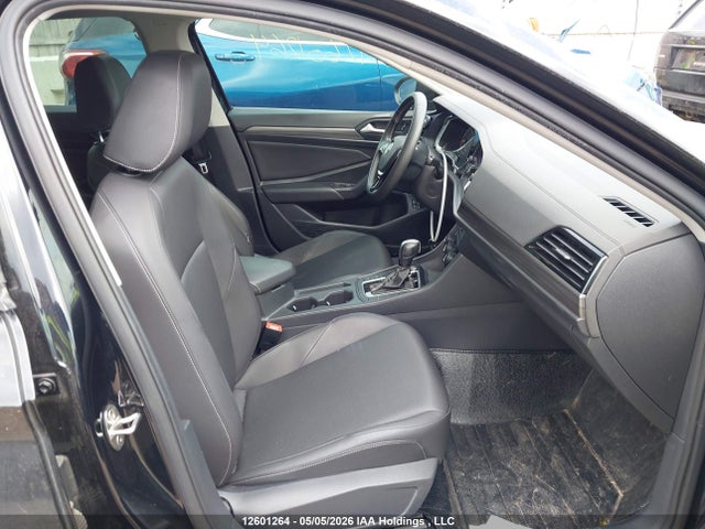 3VWE57BU6MM038638 Volkswagen Jetta