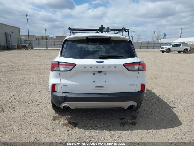 1FMCU9G68LUB83396 Ford ESCAPE SE