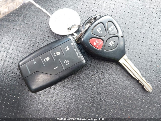 2010 Toyota Camry Se მანქანა იყიდება აუქციონზე, vin: 4T1BF3EK4AU077222, აუქციონის ნომერი: 12601332
