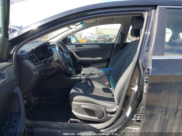 2019 Hyundai Sonata მანქანა იყიდება აუქციონზე, vin: 5NPE24AF5KH731040, აუქციონის ნომერი: 12601335