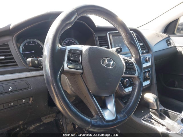 2019 Hyundai Sonata მანქანა იყიდება აუქციონზე, vin: 5NPE24AF5KH731040, აუქციონის ნომერი: 12601335