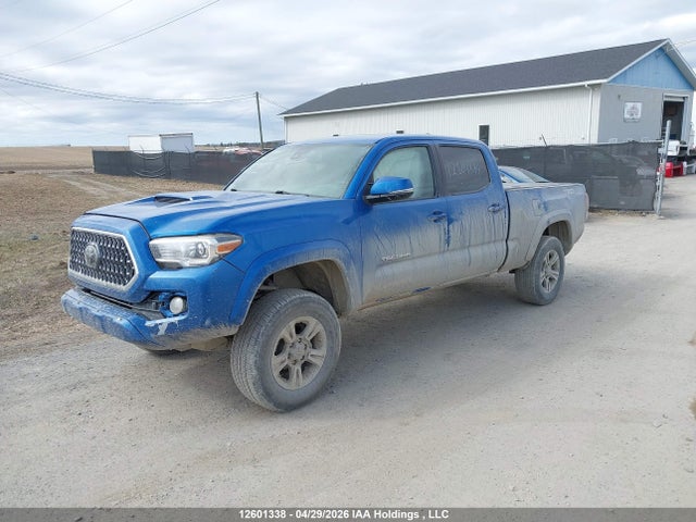 5TFDZ5BN8JX033933 Toyota Tacoma Dbl Cab/sr5/trd Sport/or