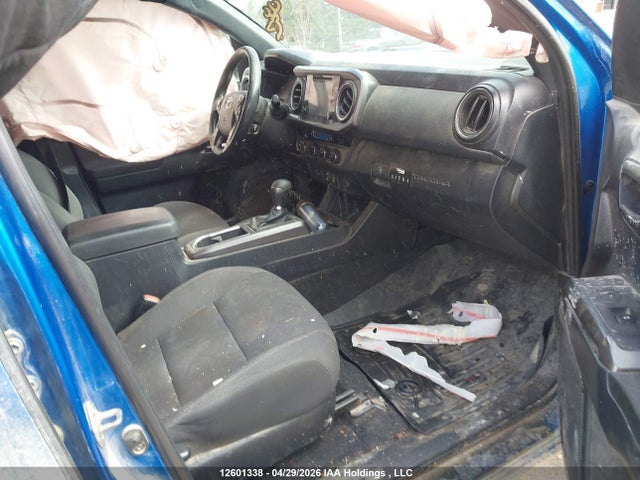 5TFDZ5BN8JX033933 Toyota Tacoma Dbl Cab/sr5/trd Sport/or