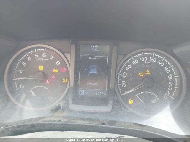5TFDZ5BN8JX033933 Toyota Tacoma Dbl Cab/sr5/trd Sport/or